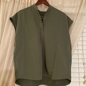 FIGS Small Rafaela Moss